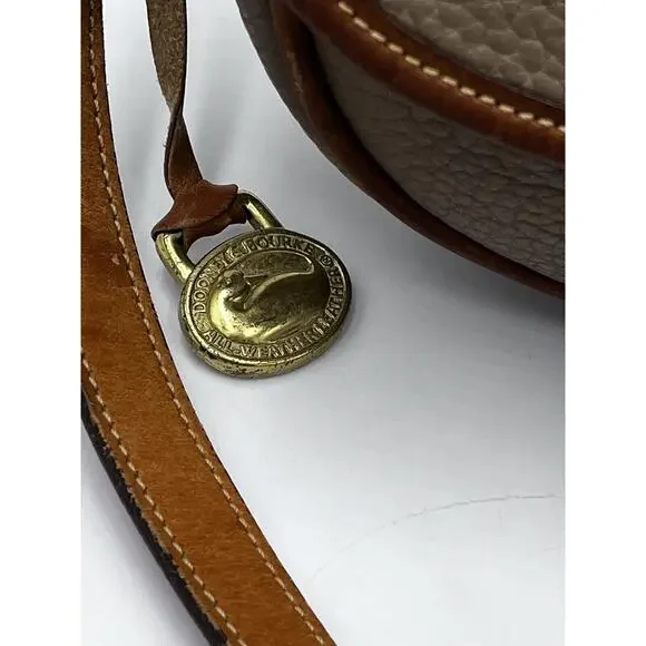 Dooney & Bourke Authenticated Vintage ALW Taupe Saddle Bag Cavalry Troop USA - Picture 4 of 15